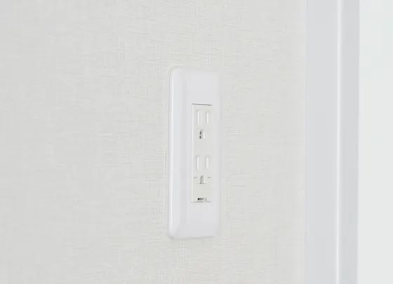 壁のコンセント
