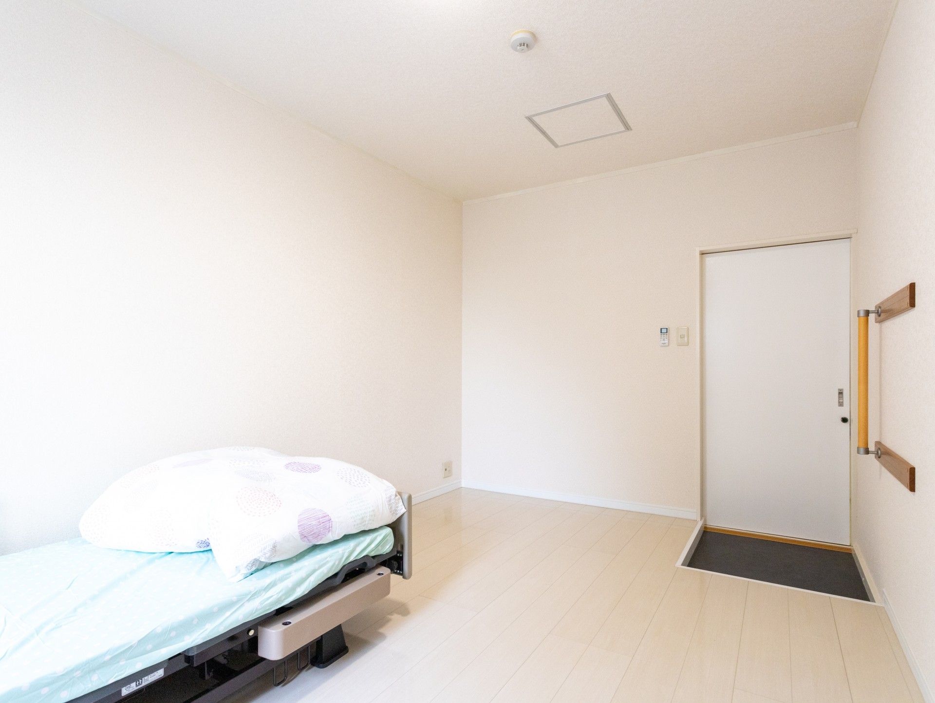 シンプルな個室