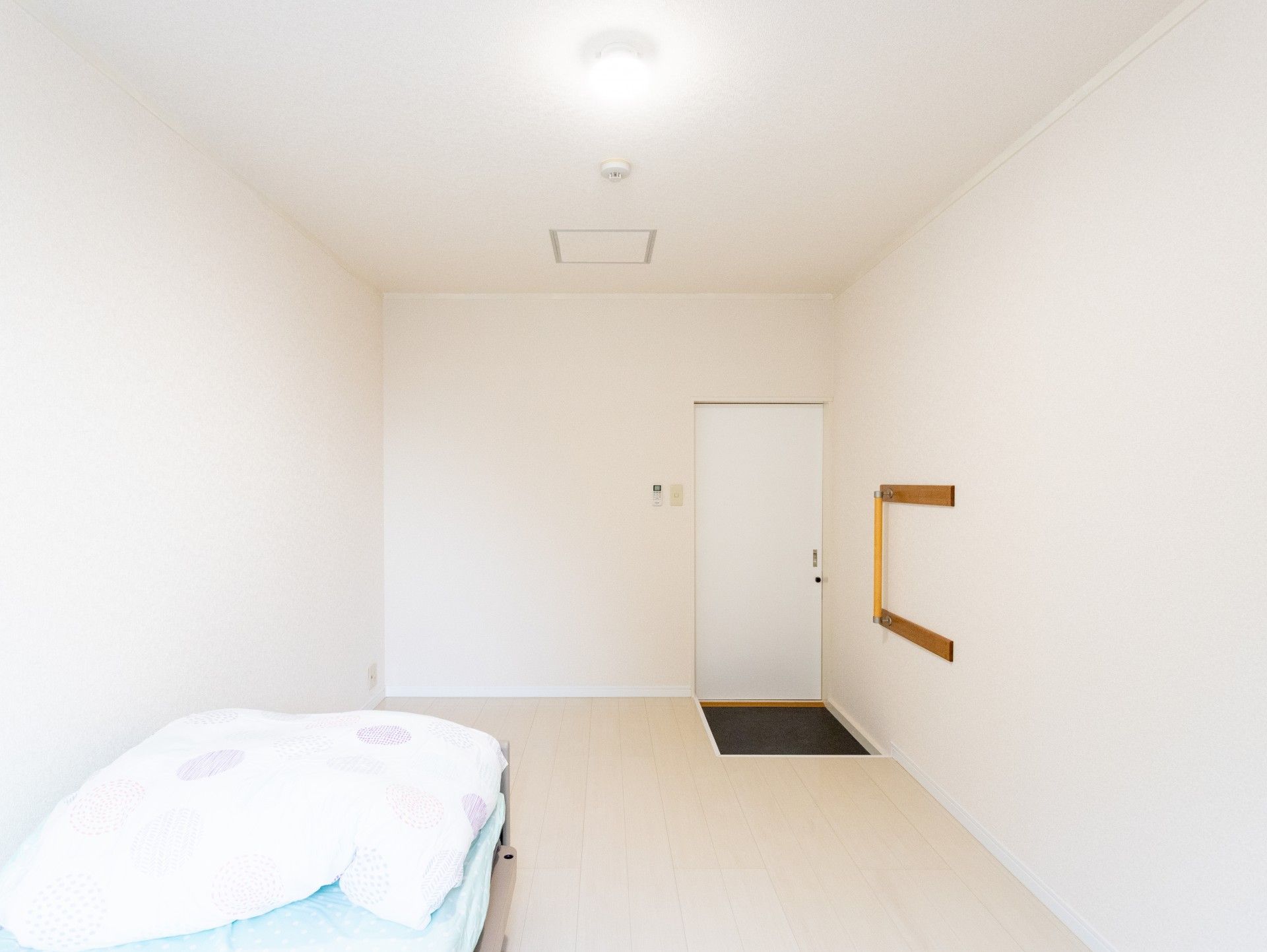 シンプルな個室