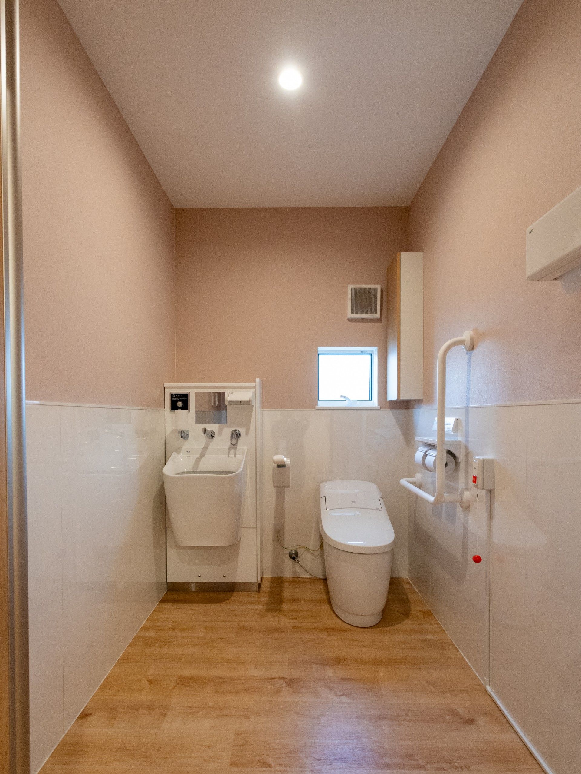 清潔なトイレ設備