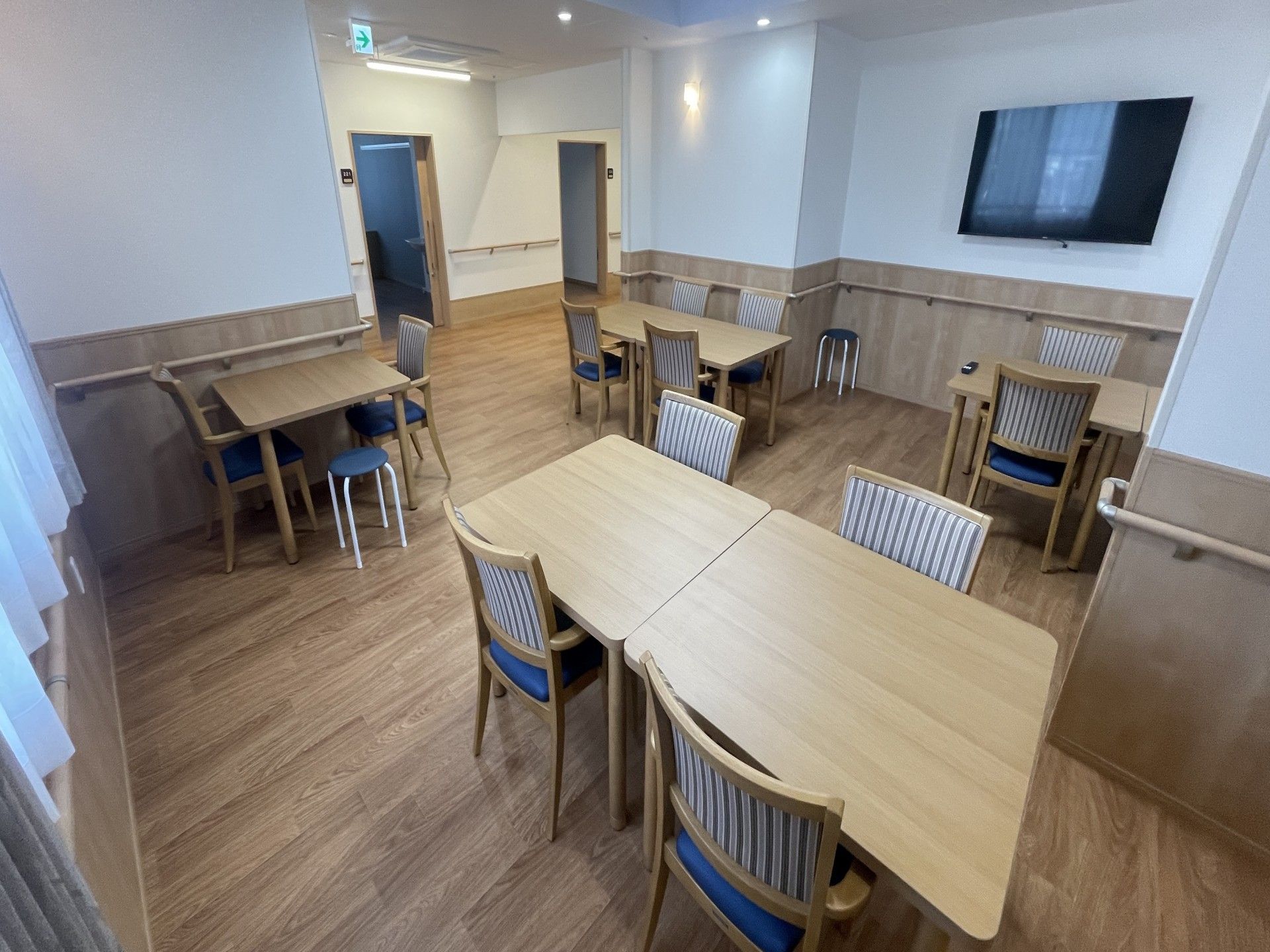 落ち着いた雰囲気の食堂