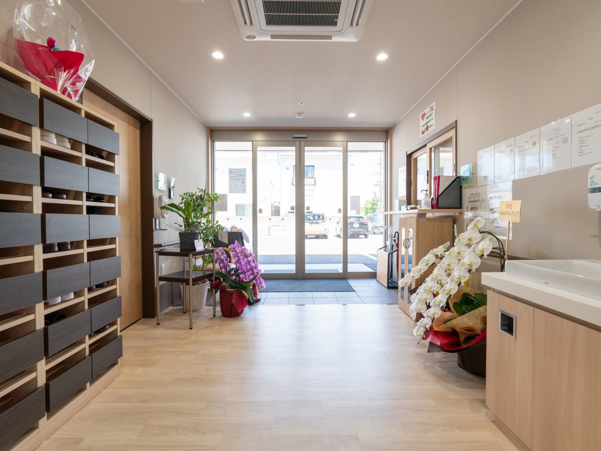 明るいエントランス