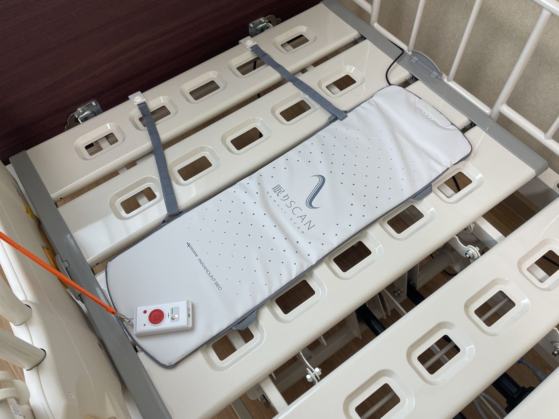 安全装置付きのベッド