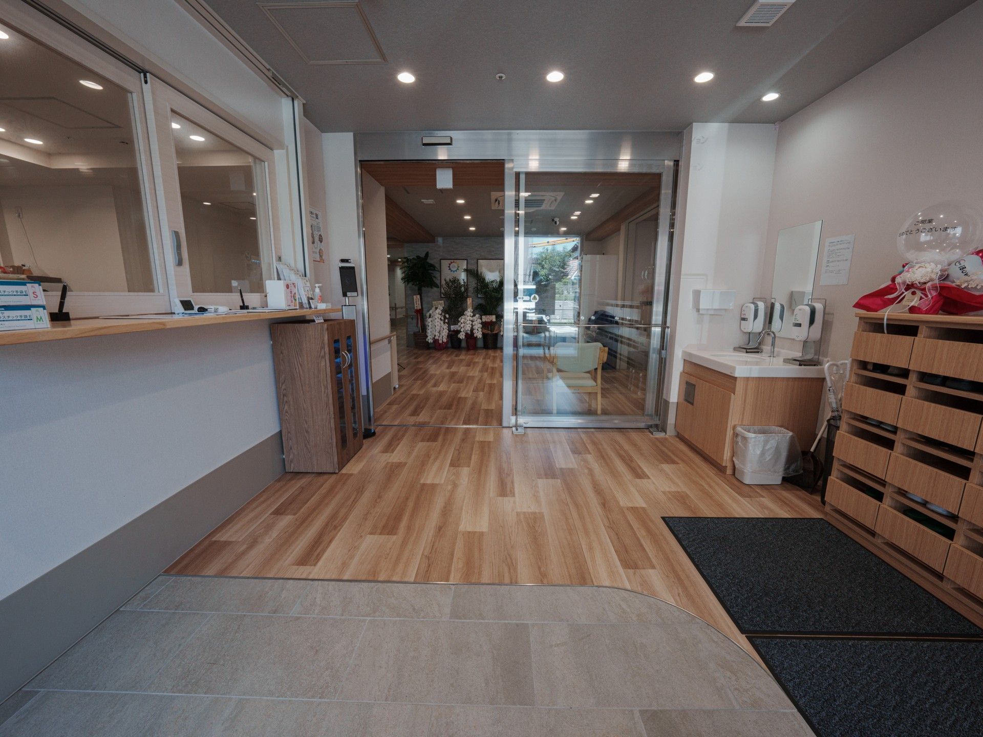 清潔感のあるエントランス