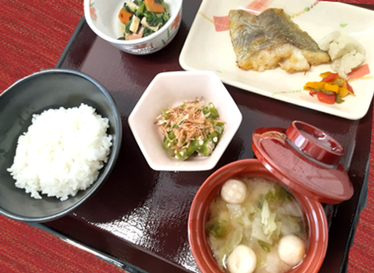 お食事イメージ②