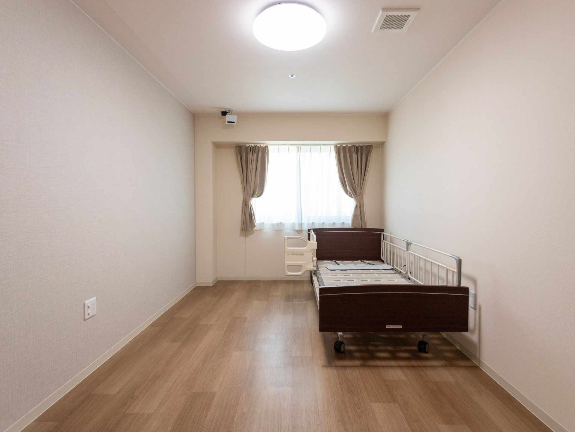 シンプルな個室