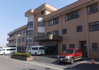 ゆったりとした施設外観