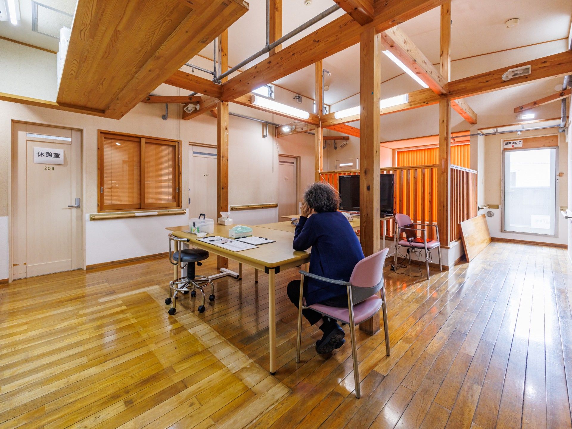 落ち着いた雰囲気の室内