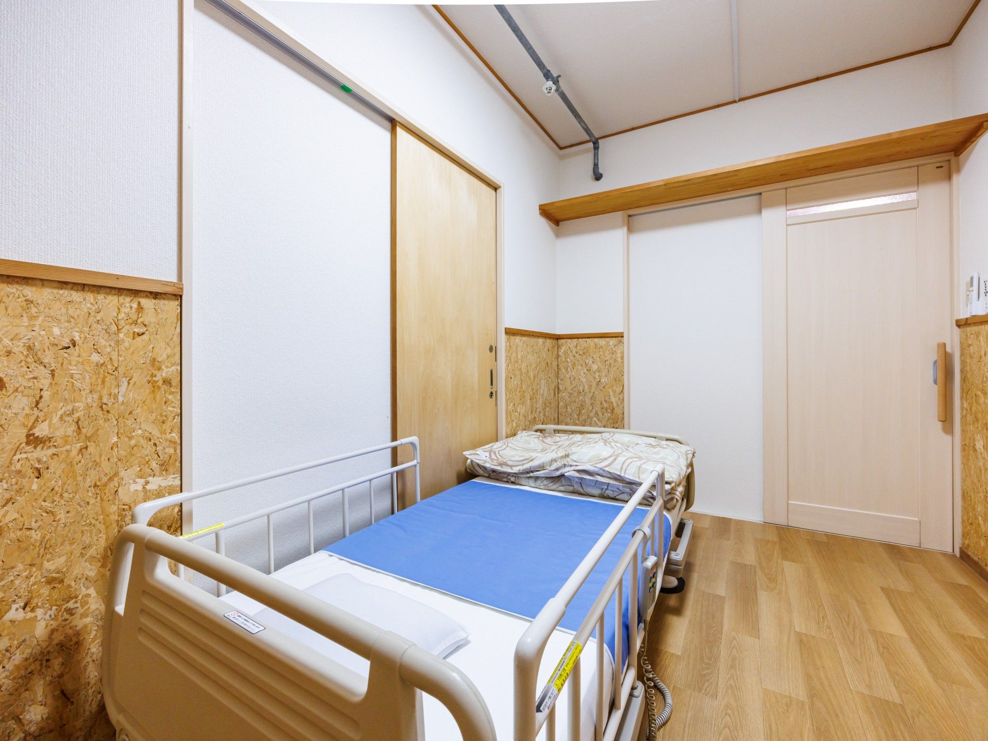 落ち着いた雰囲気の居室