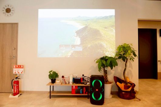 プロジェクター