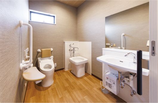 多目的トイレ