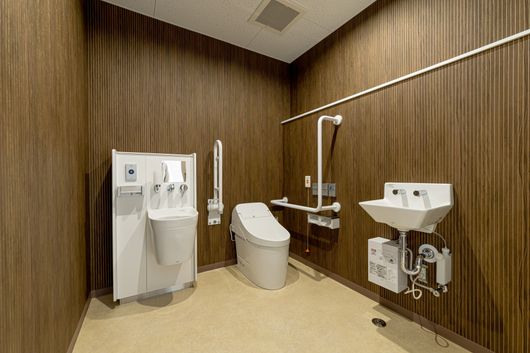1F共用トイレ