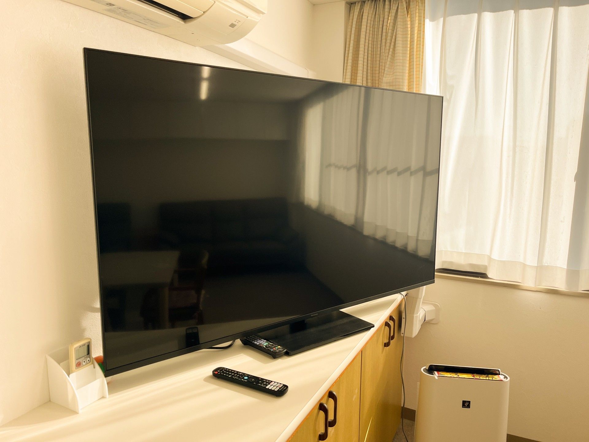 大きなテレビのある部屋