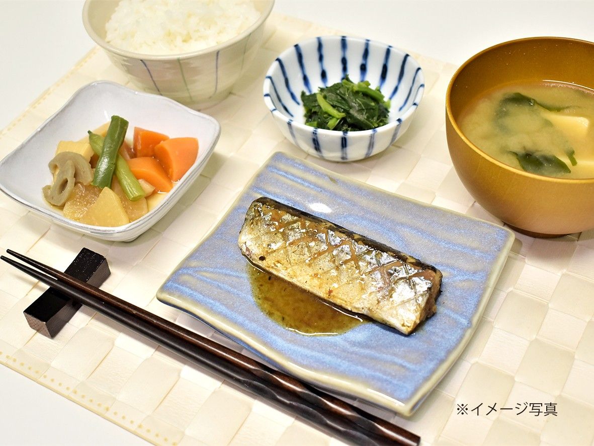 和食の並んだ食卓