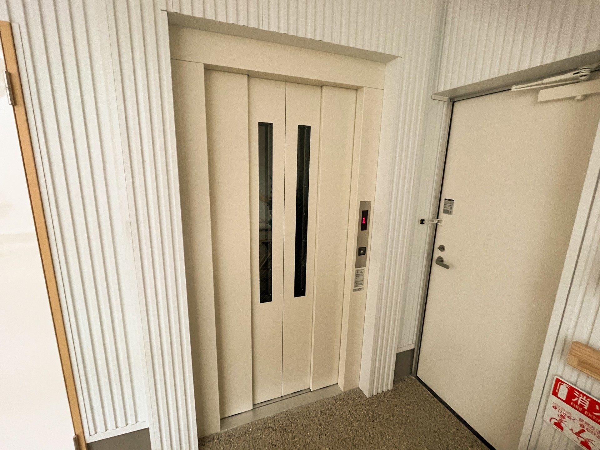 安全で便利なエレベーター