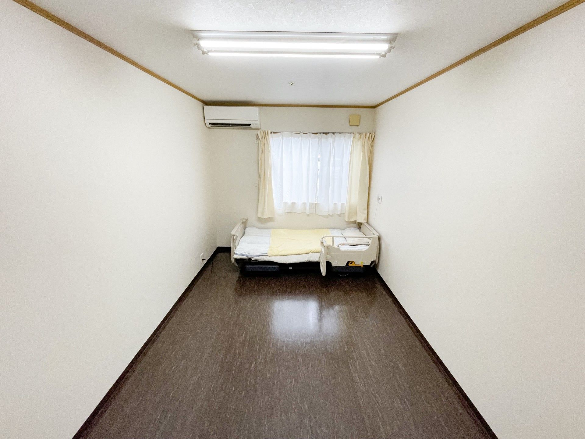 シンプルな個室