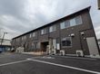 落ち着いた外観の建物
