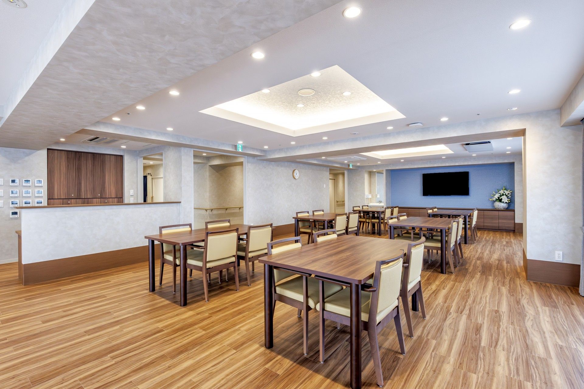 広々とした食堂