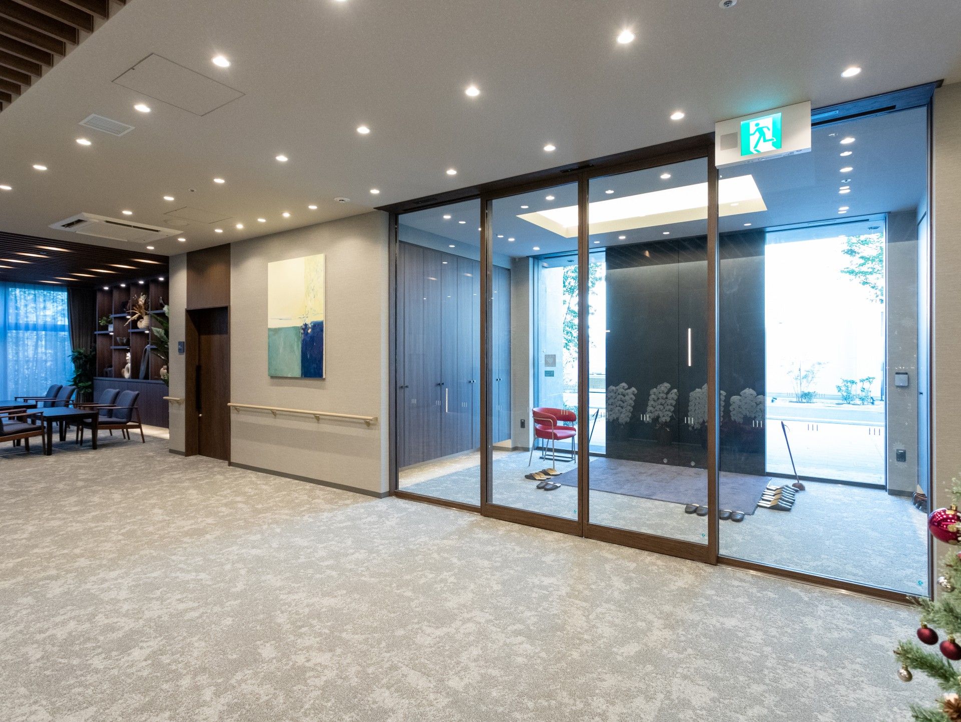 広々としたエントランス