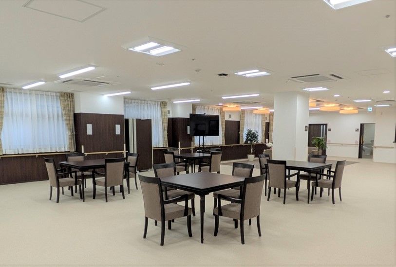 落ち着いた雰囲気の食堂