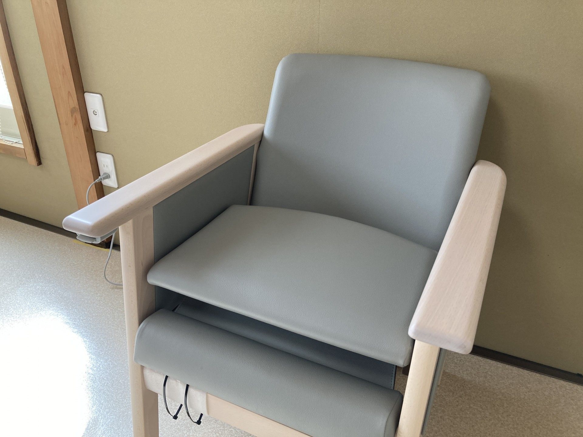 快適な椅子のある部屋