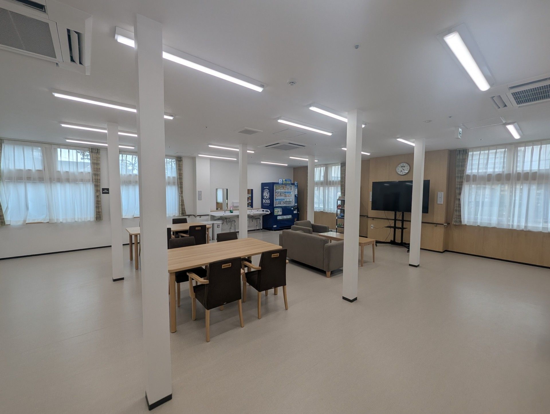 明るい共有スペース