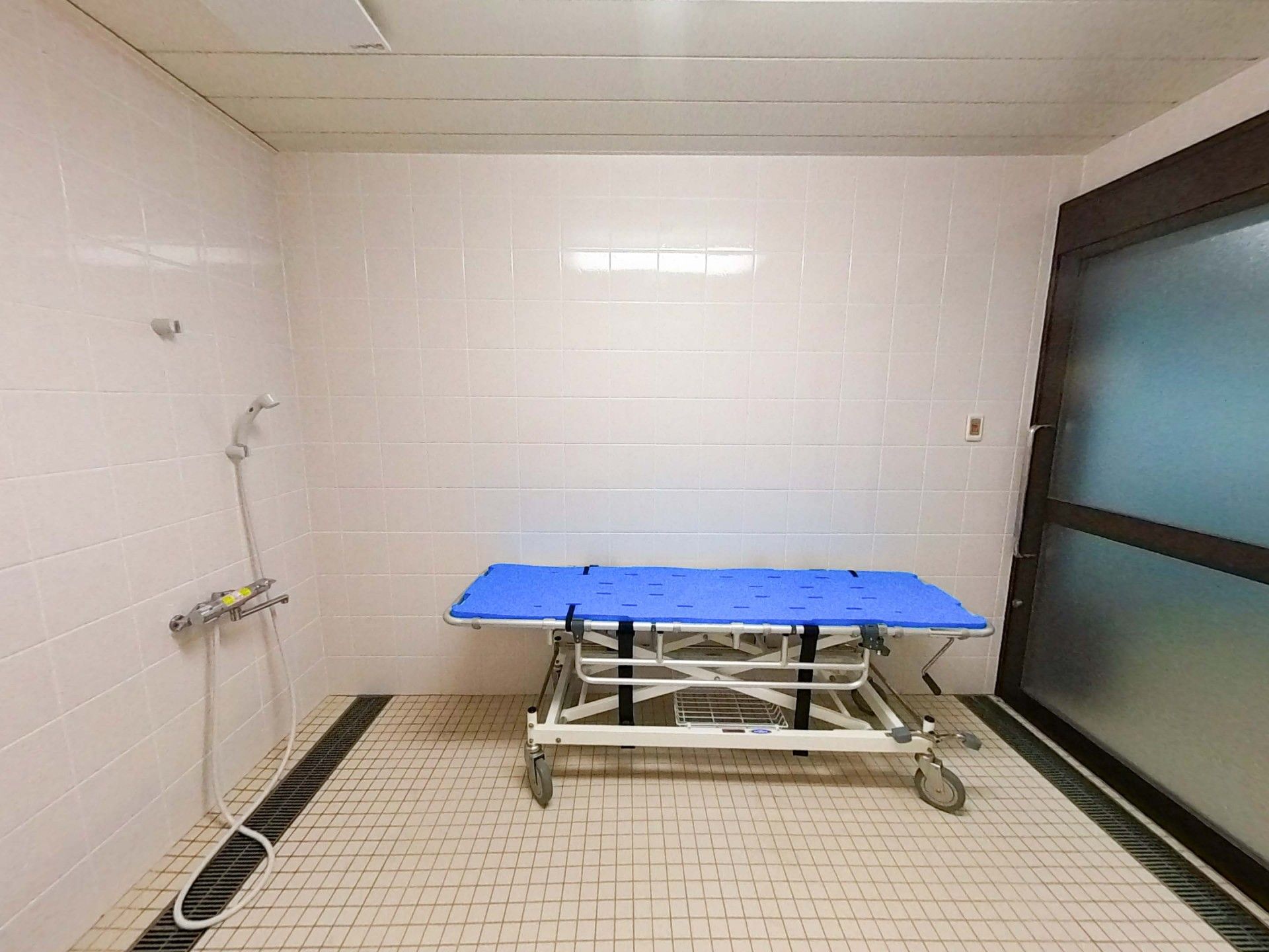 シャワー設備のある部屋