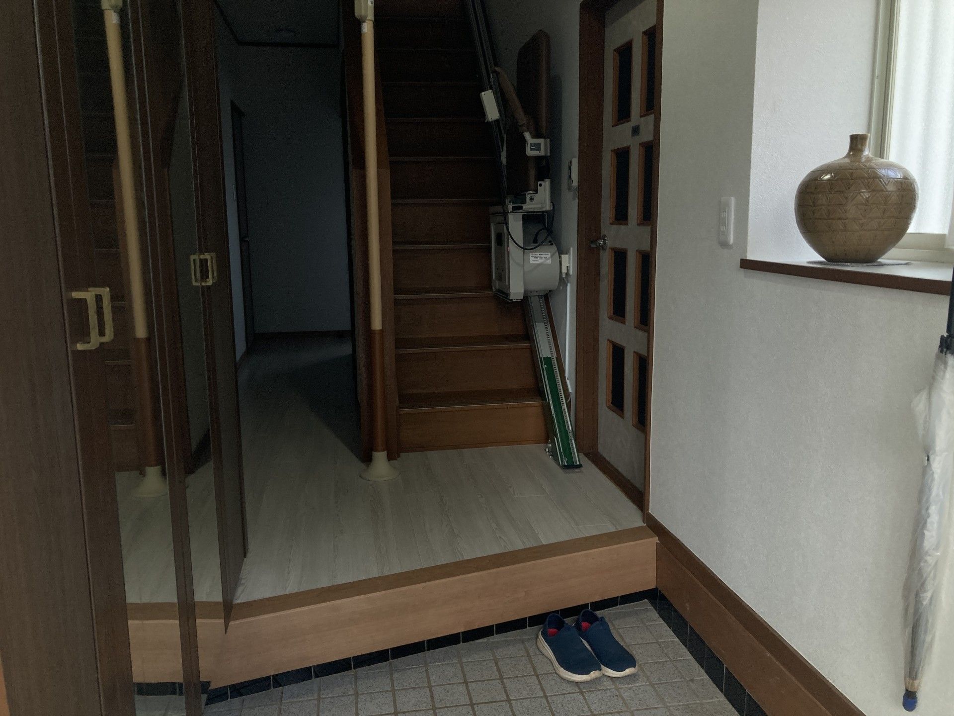 階段のある玄関