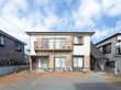 二階建ての建物外観