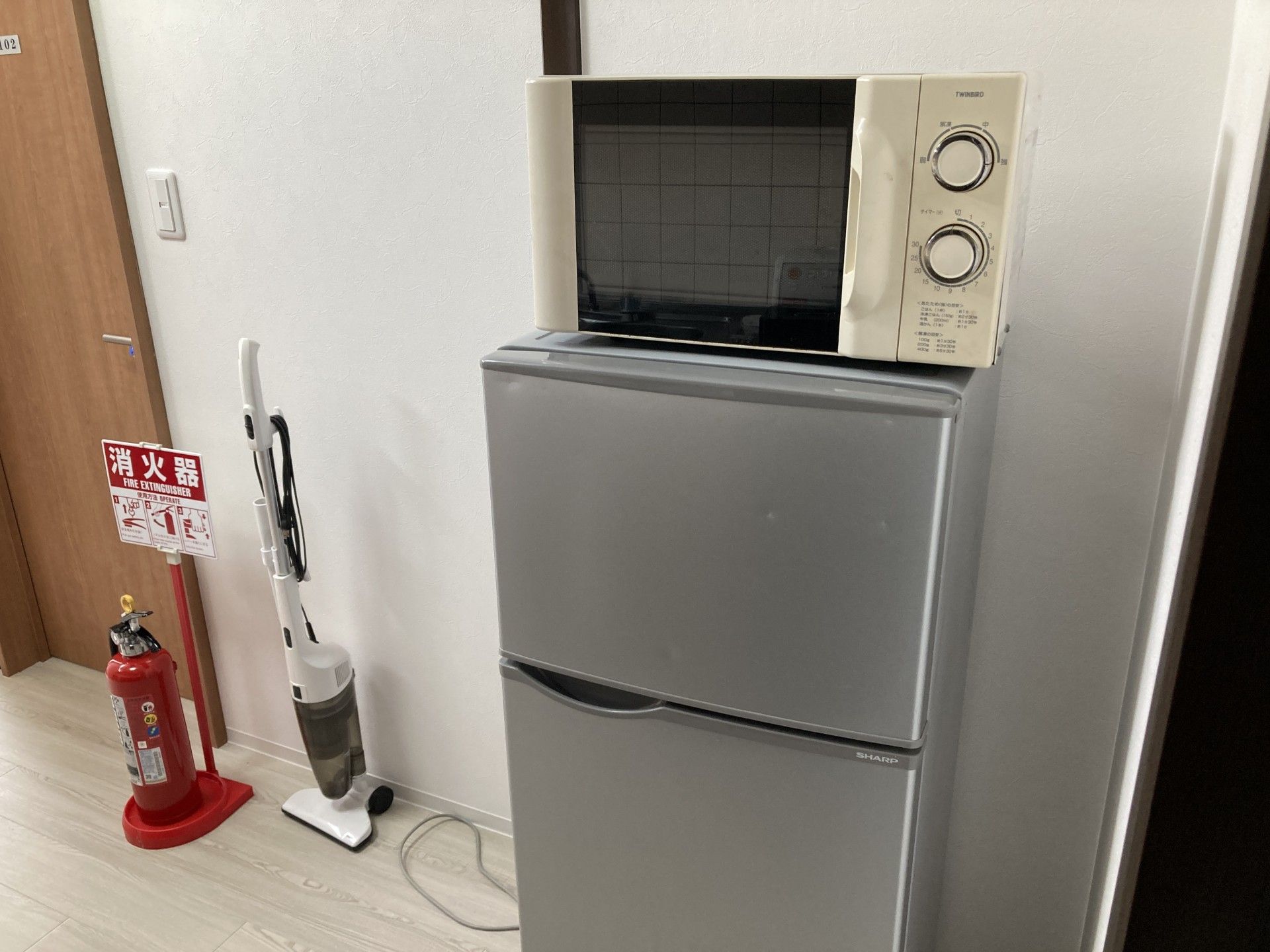 家電と消火器のある一角