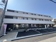 3階建ての建物外観