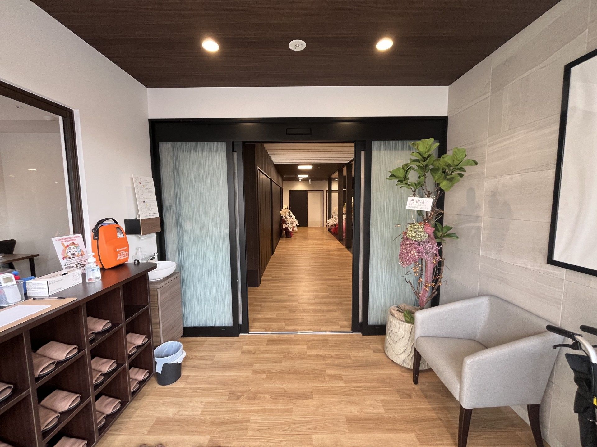 落ち着いた雰囲気の入口