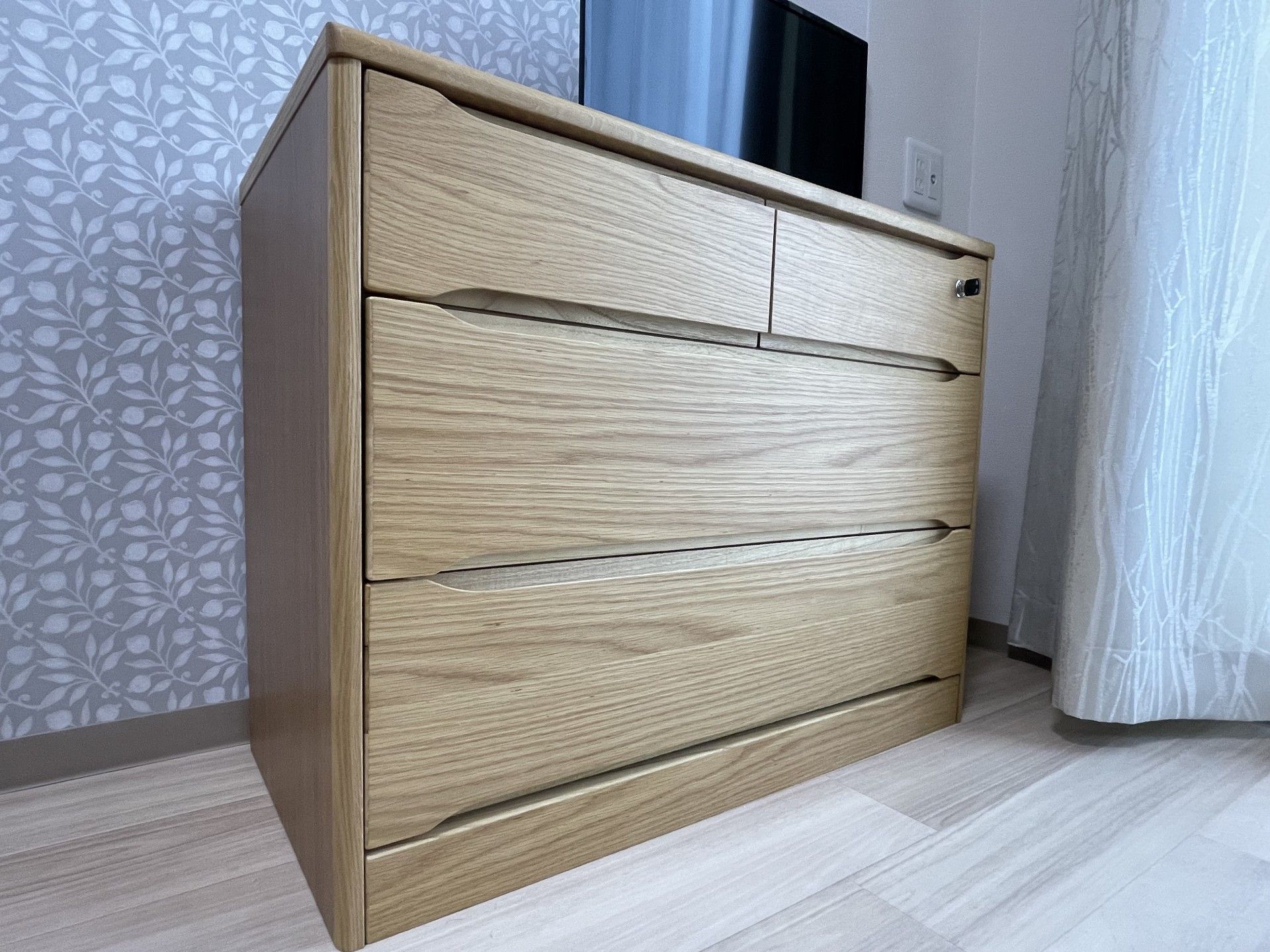 木製の収納家具