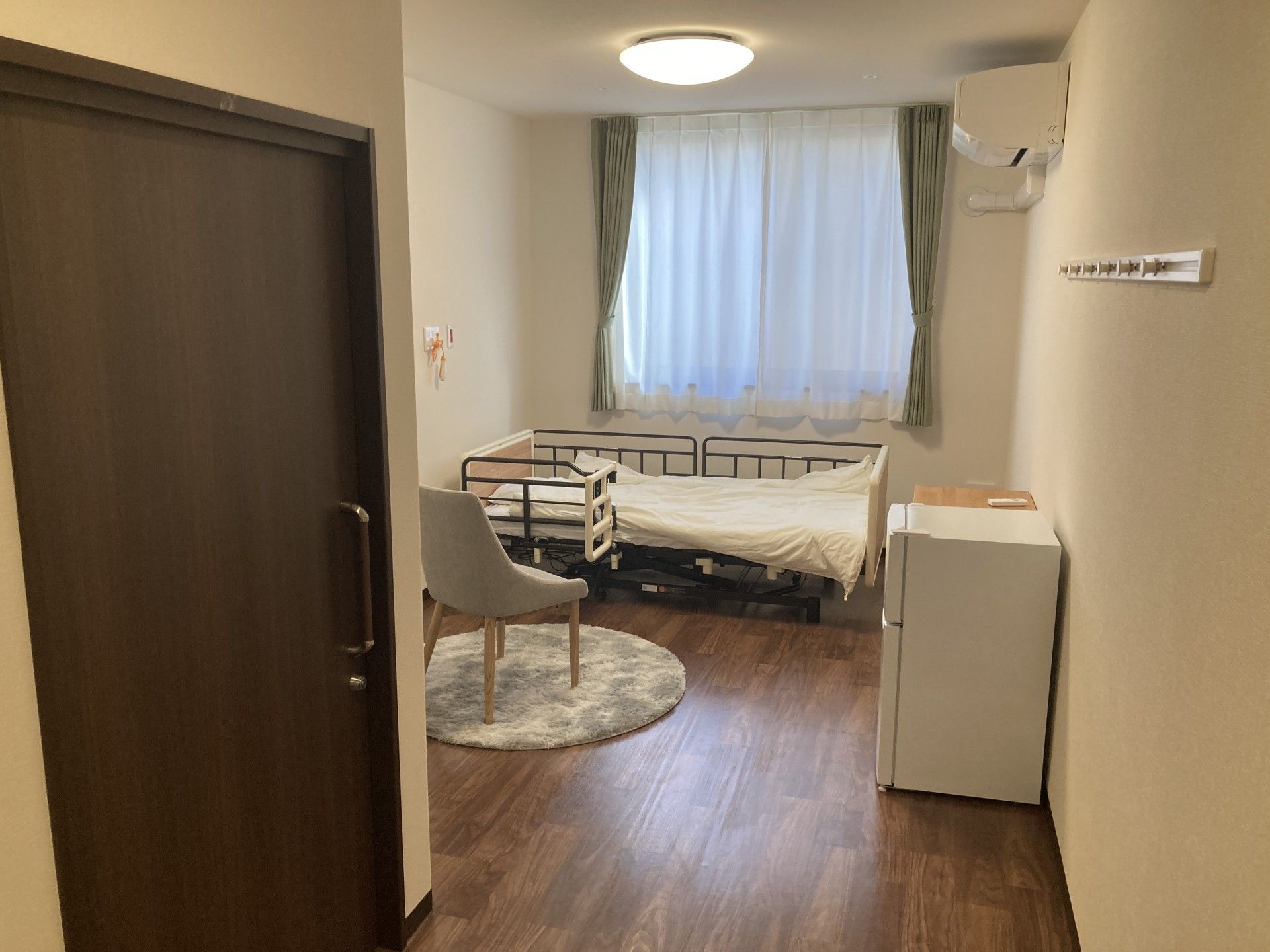 落ち着いた個室の様子