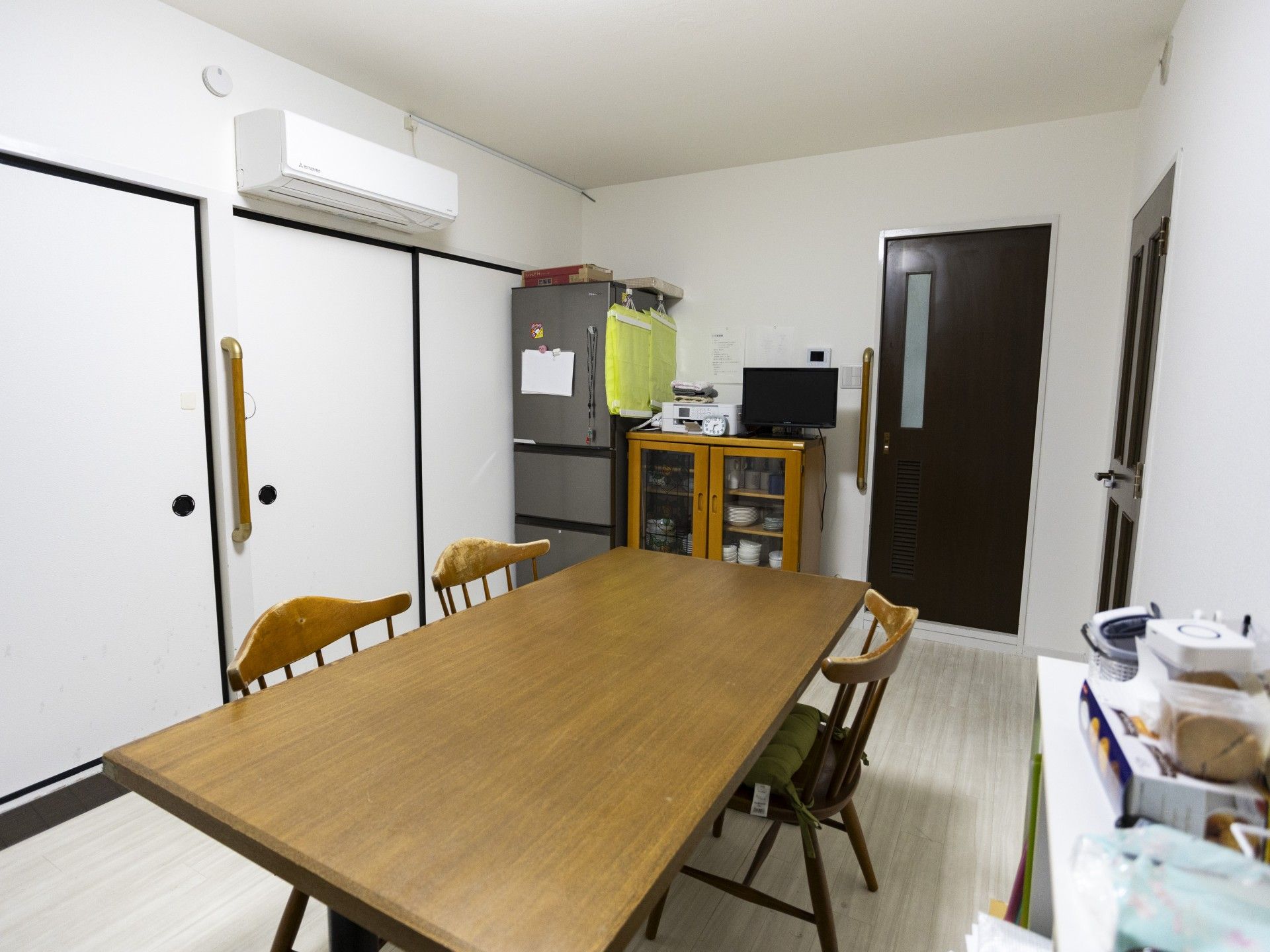 落ち着いた雰囲気の部屋