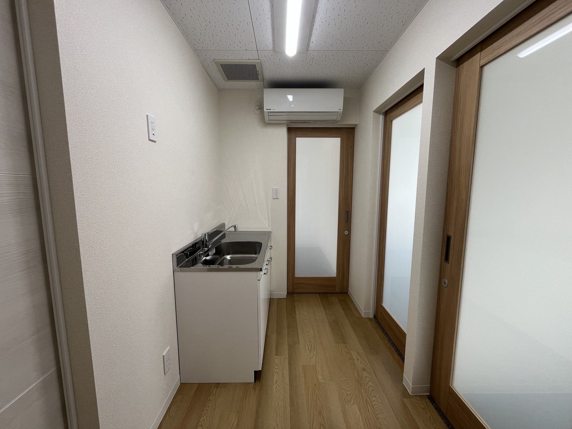 シンプルな洗面スペース