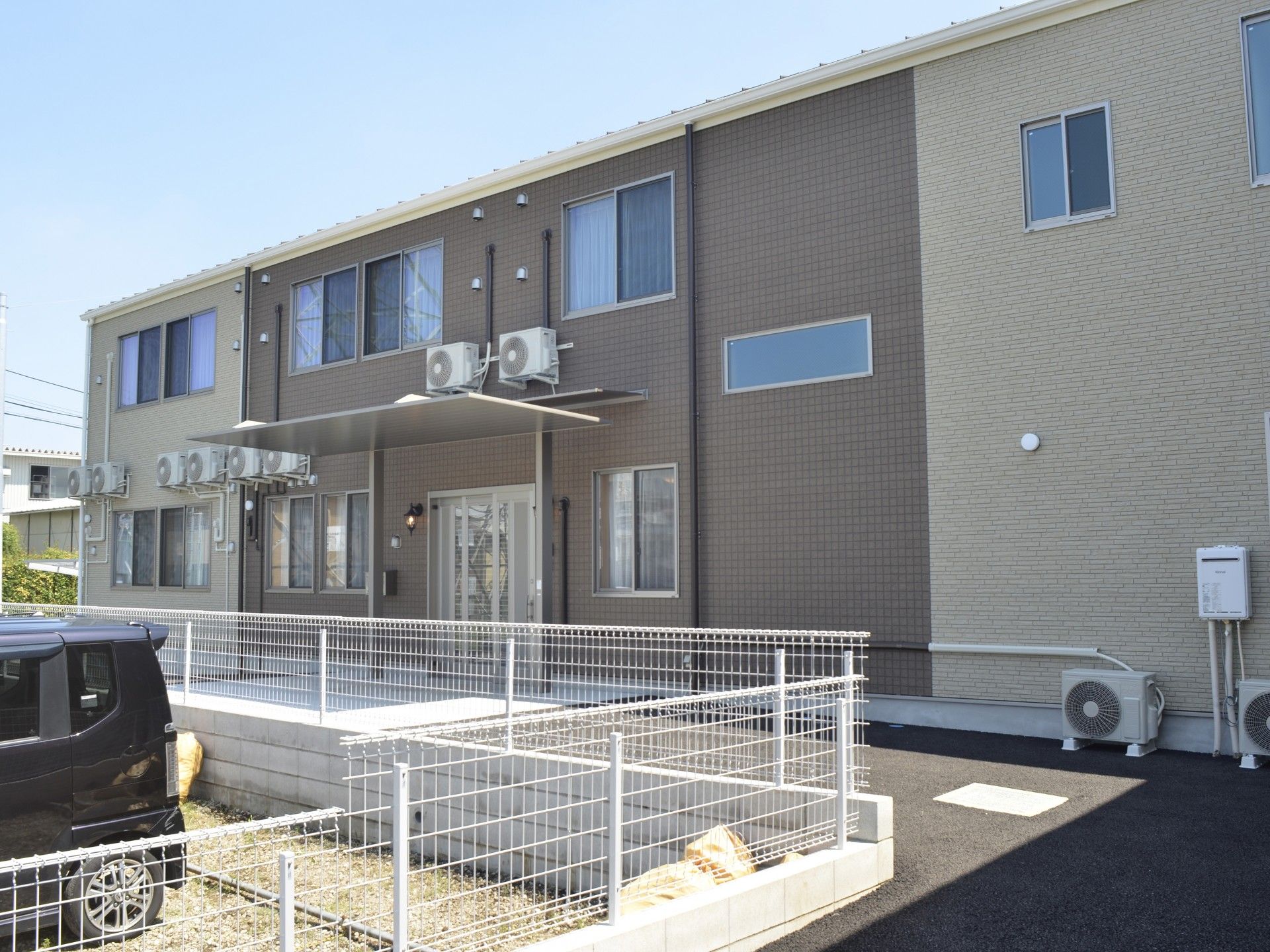 エントランスの外観