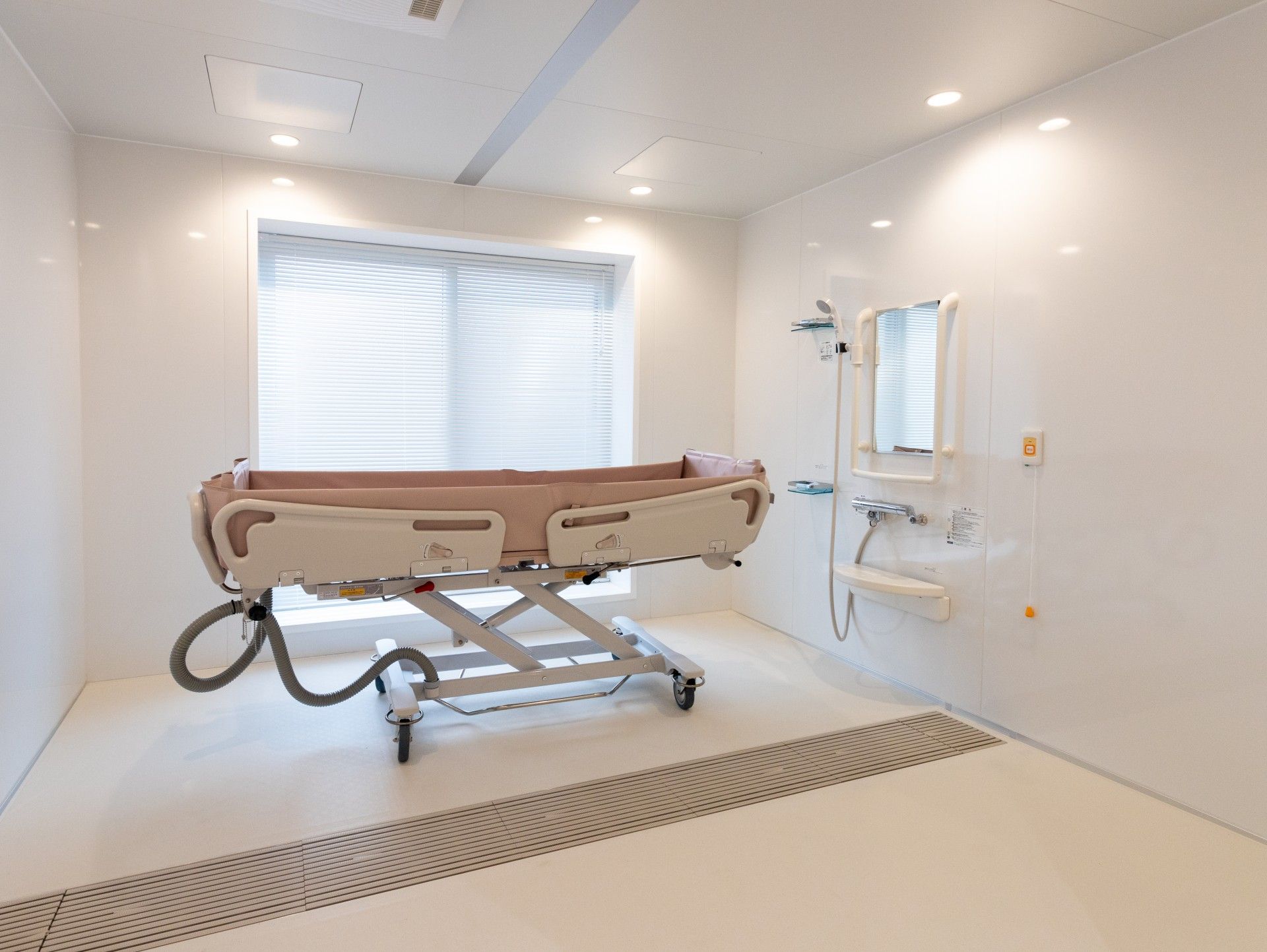 広い浴室の設備