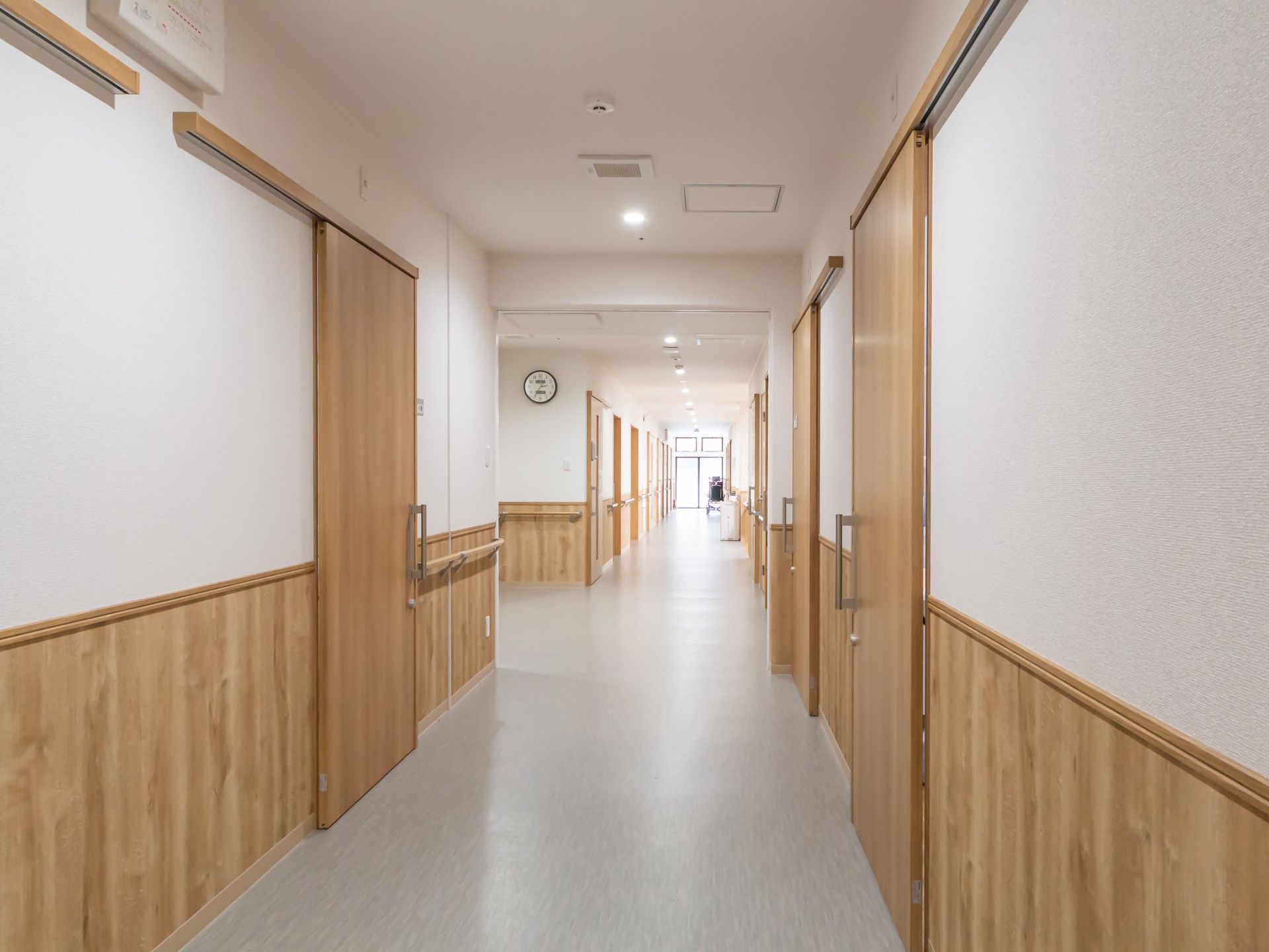 明るい廊下