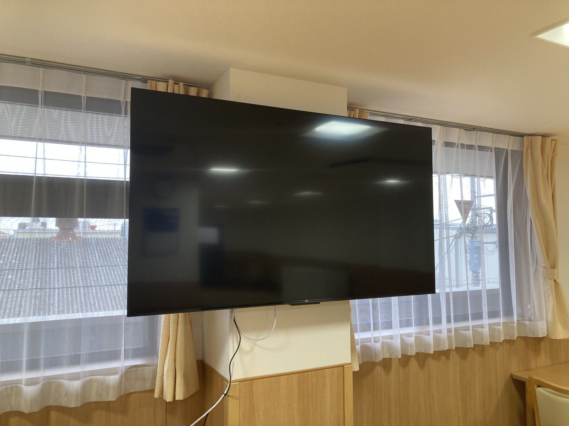 大きなテレビのある部屋