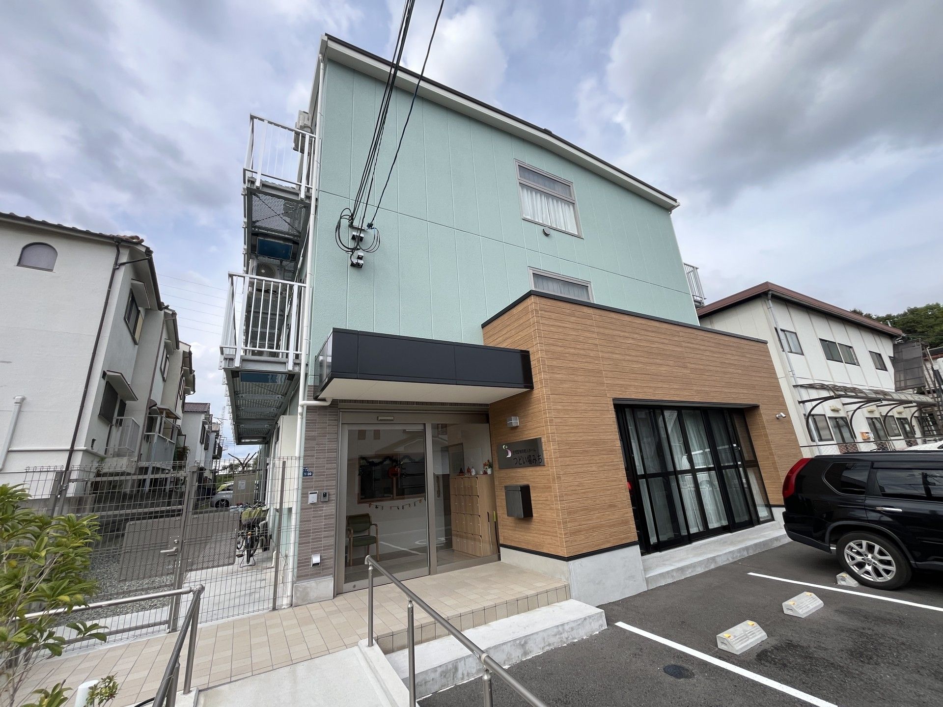 エントランスの外観