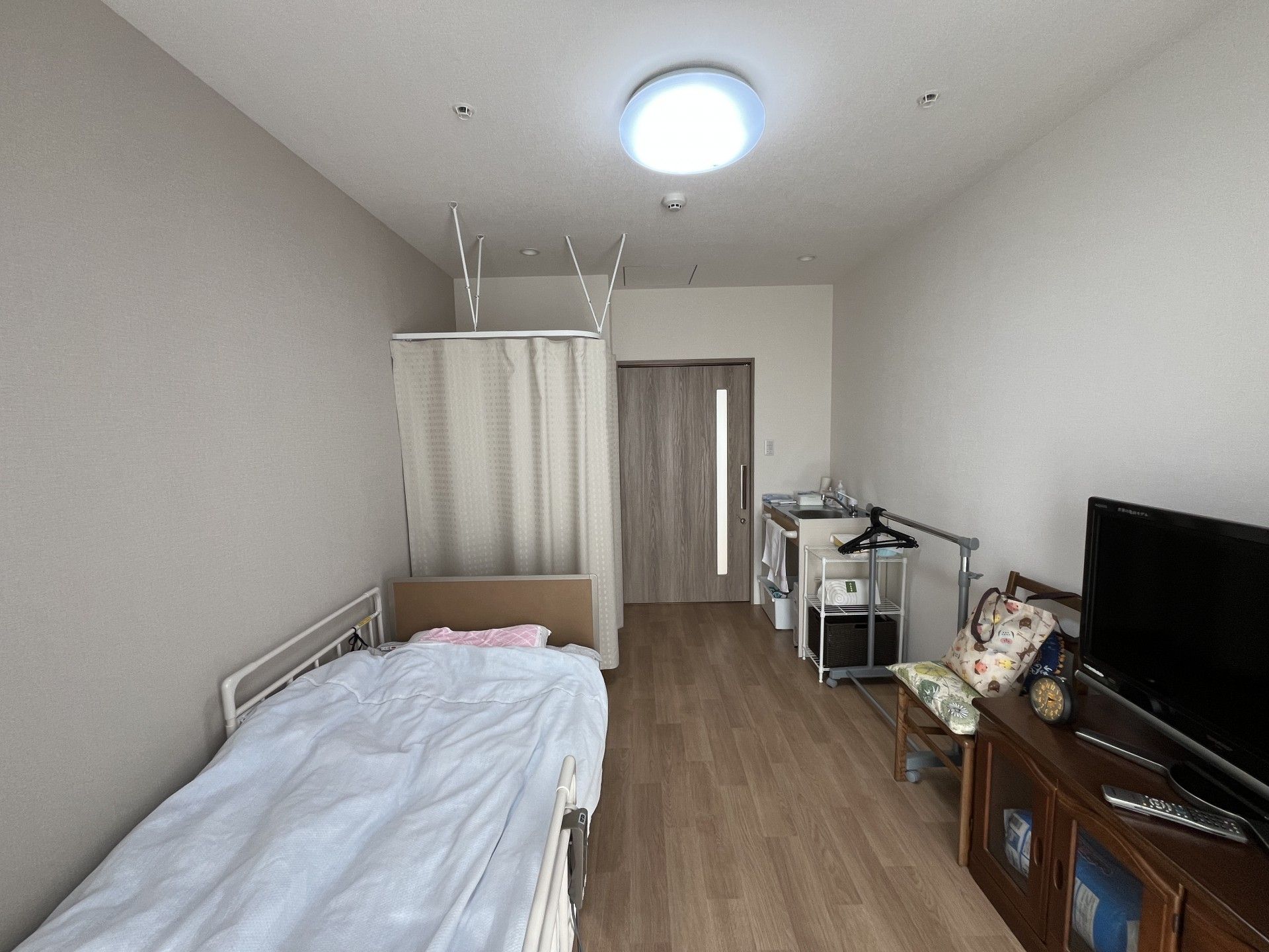 落ち着いた個室の様子