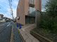 周囲の建物と道路の様子
