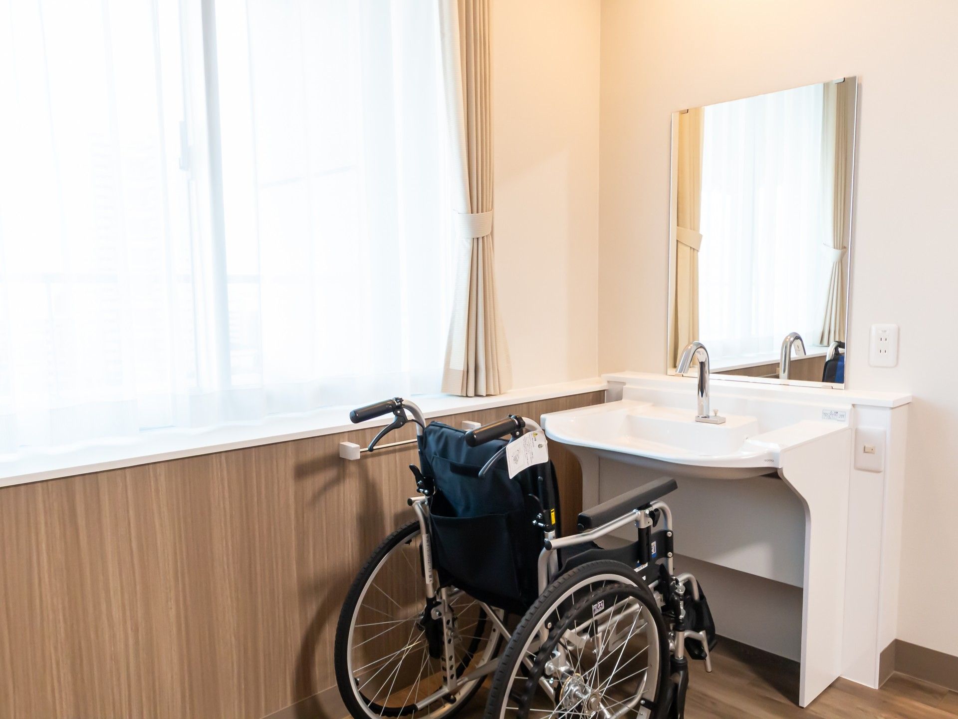 車椅子対応の洗面台