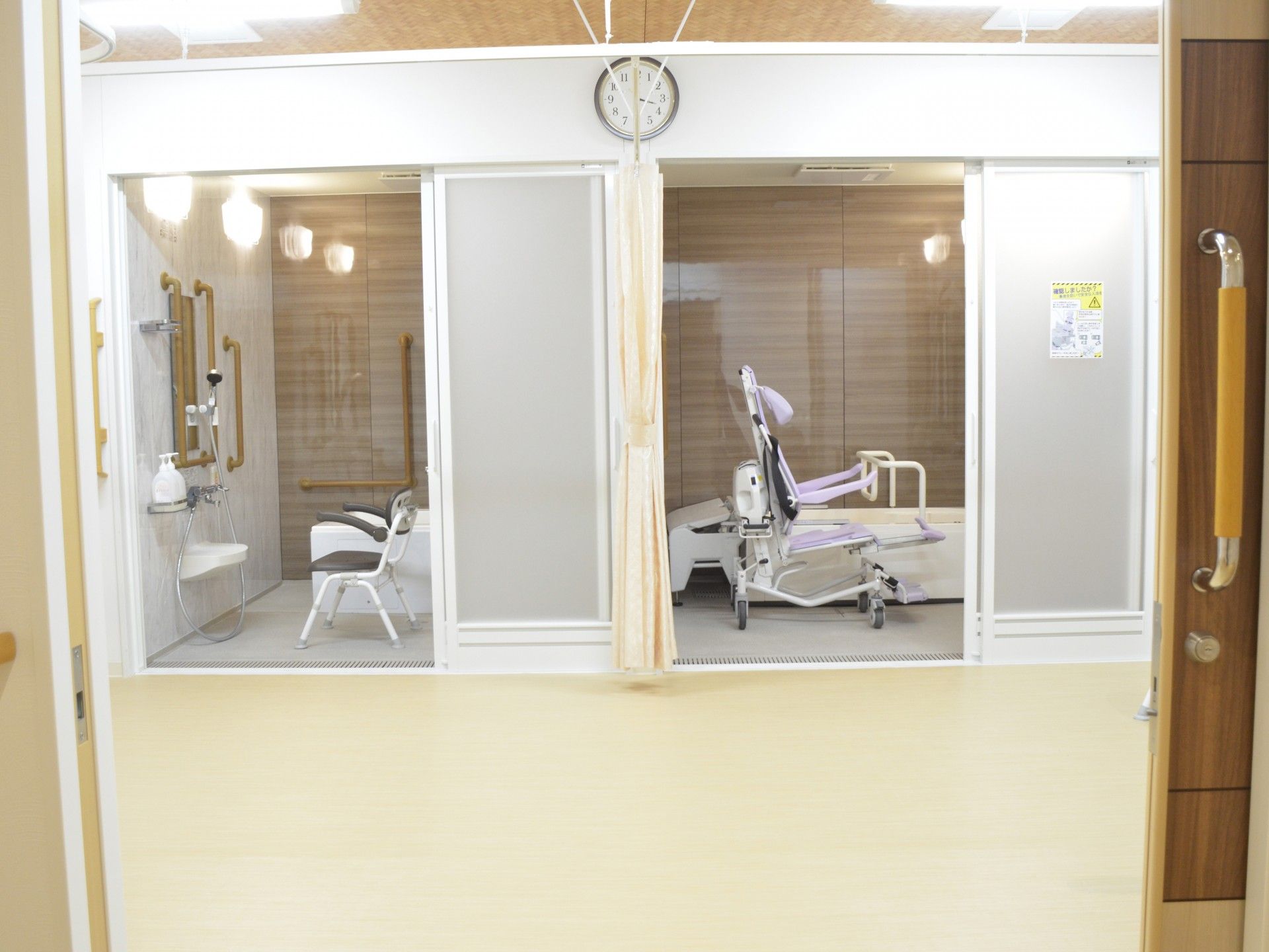 清潔な浴室設備