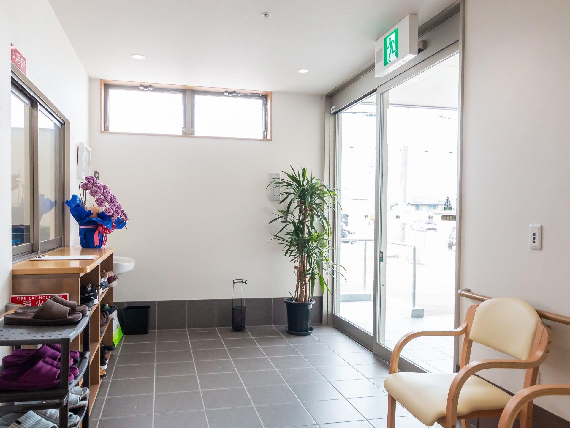 明るい玄関スペース