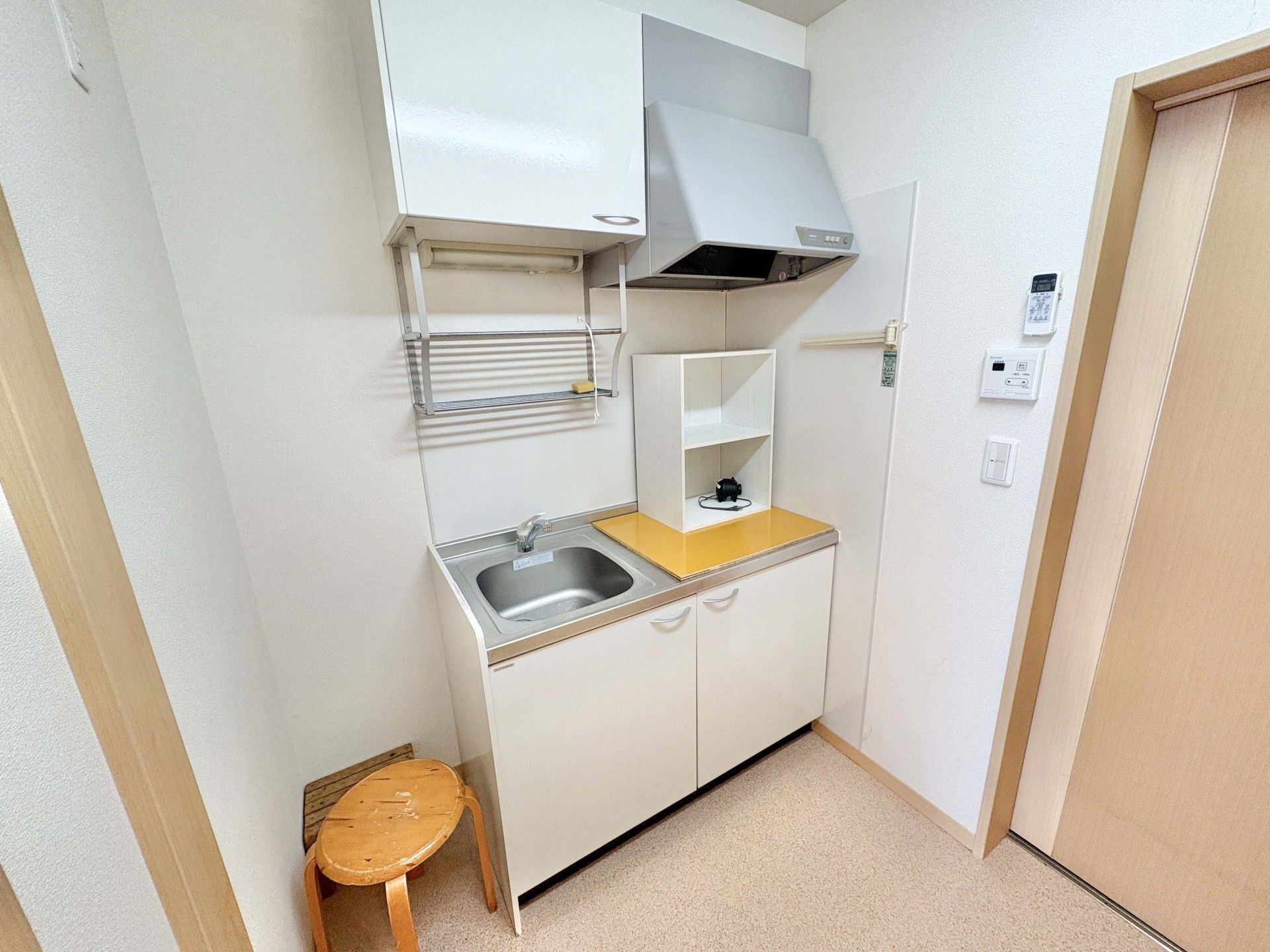 シンプルなキッチン