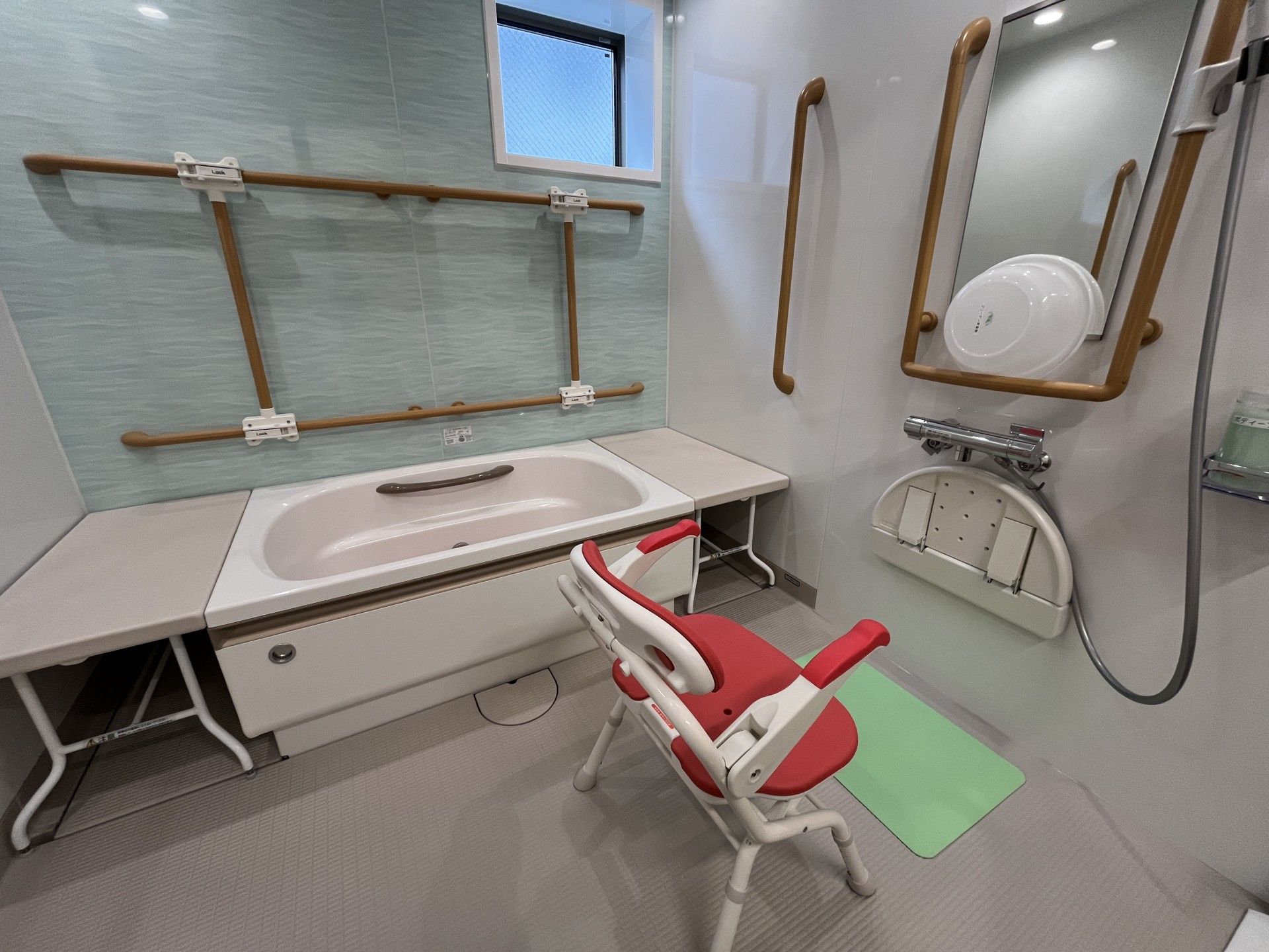 安全に配慮した浴室