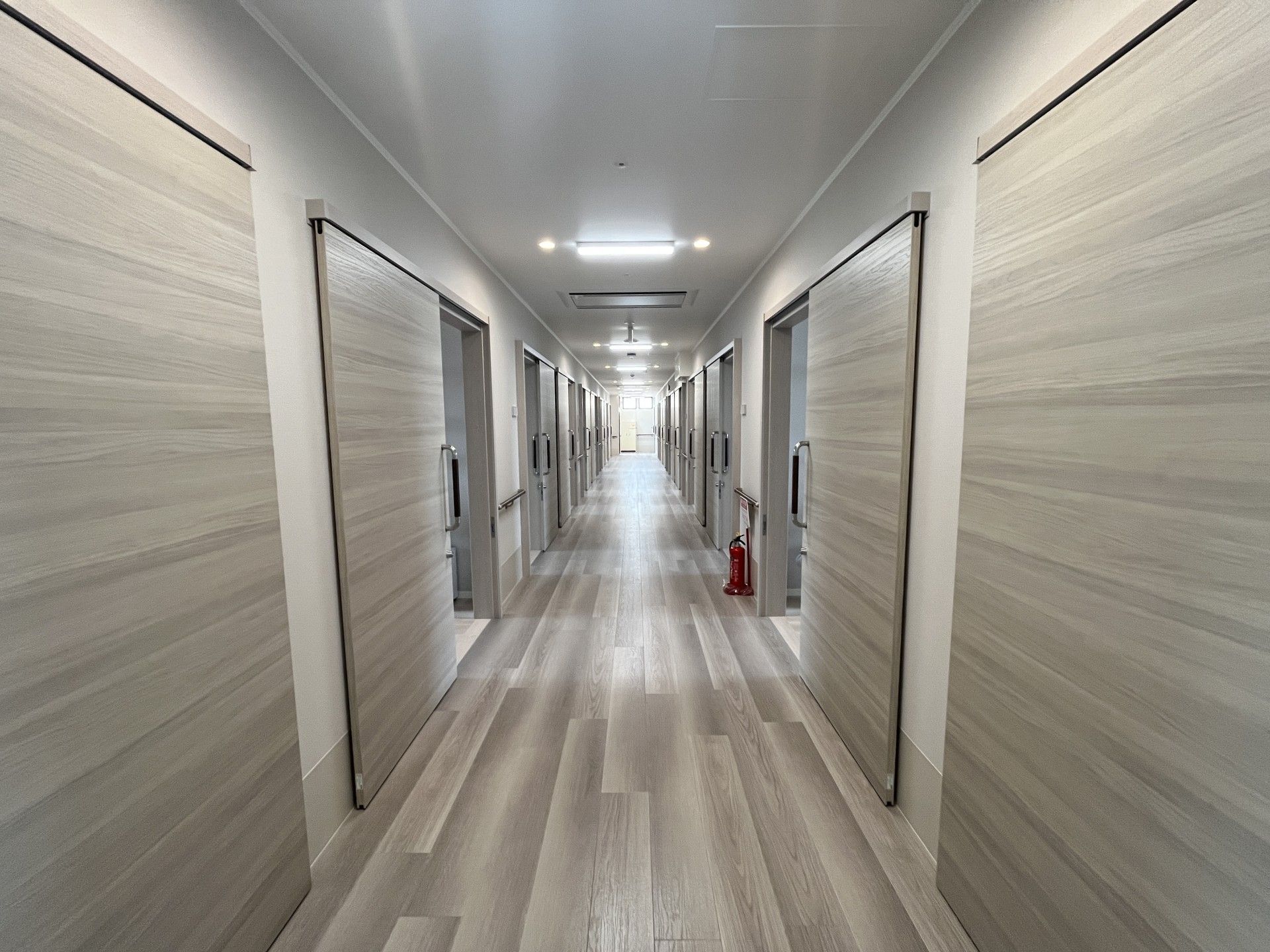 長い廊下の様子