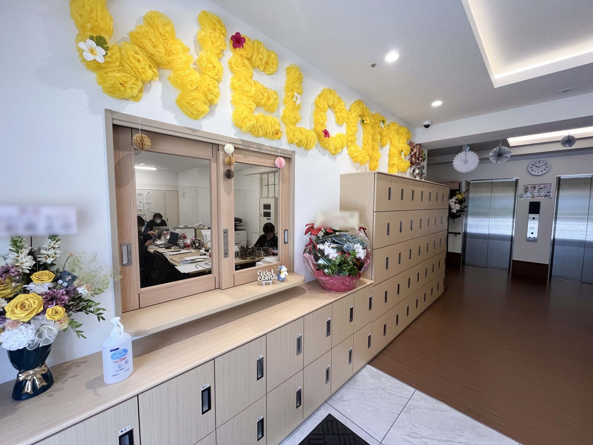 明るいエントランス